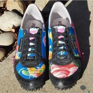 PUMA × SHANGHAI TANG Wネーム限定スニーカー 極レア 新品 Puma | Shoes | Puma Shanghai Tang Sneakers | Poshmark